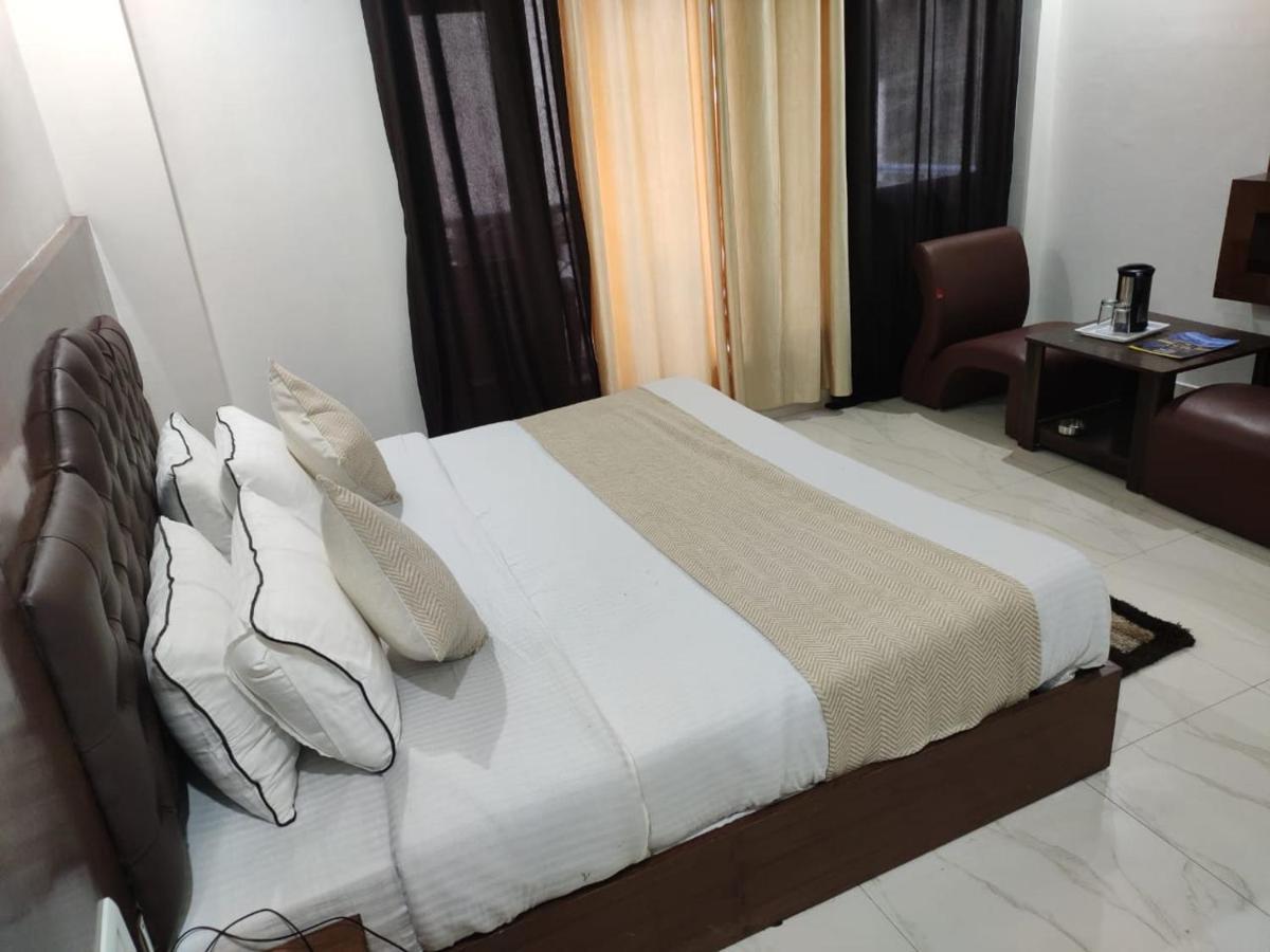 Hotel Vansh Касоль Экстерьер фото